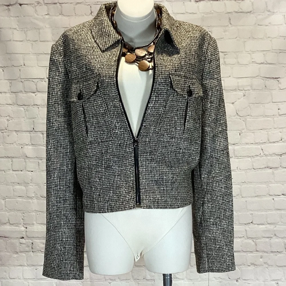 1900. Calvin Klein Cropped Blazer NWT Size 16